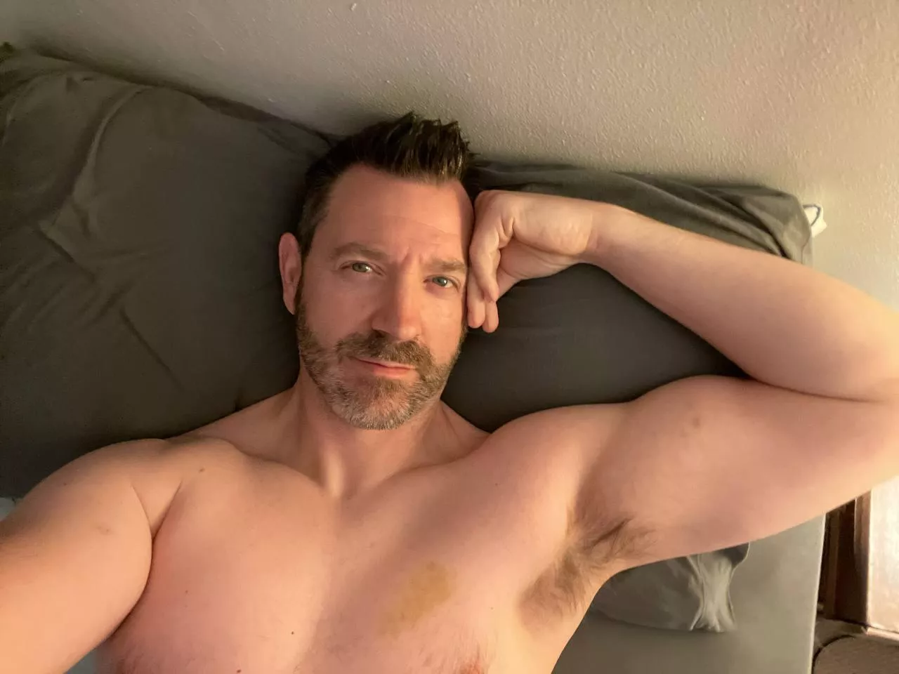 Happy Saturday morning 