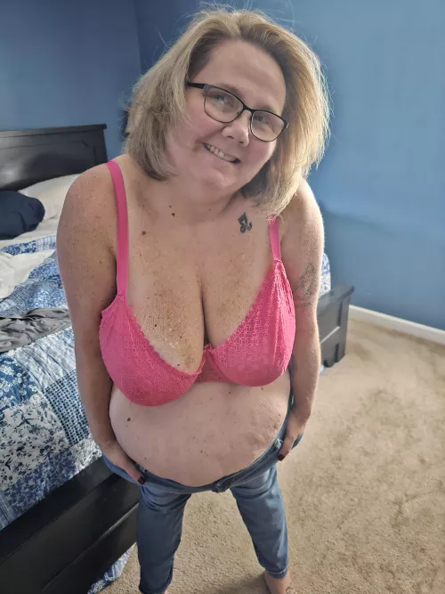 Have a hot and sexy Friday!