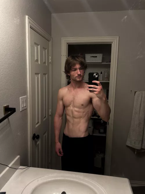 Hmu need someone to chat with