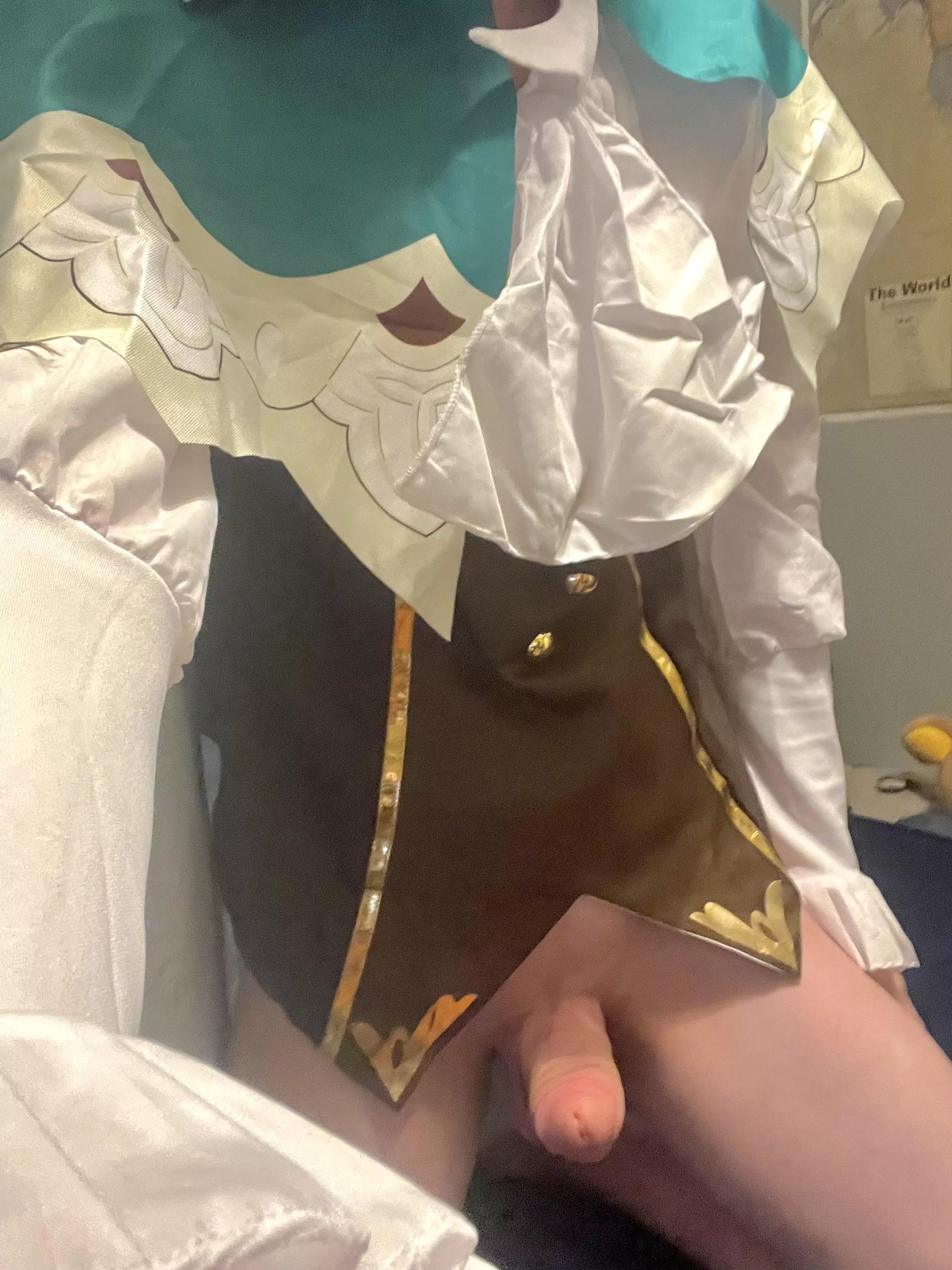 Hope you like femboys who cosplay 😝🙈