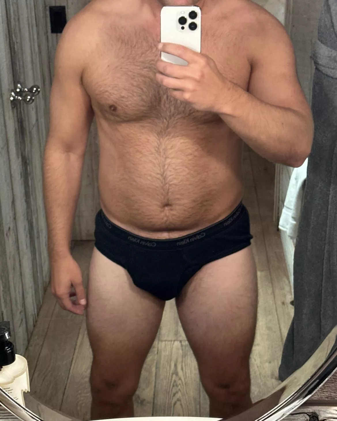 Hotel mirror for the win. 