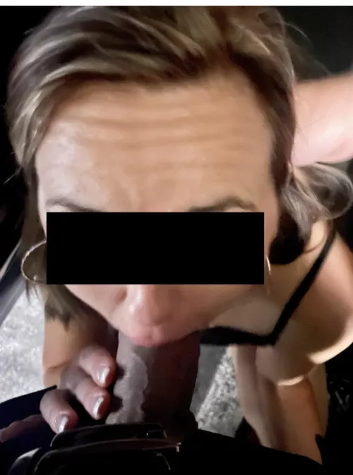 Hotwife worshiping a stranger’s BBC in a parking lot in Vegas after the club 