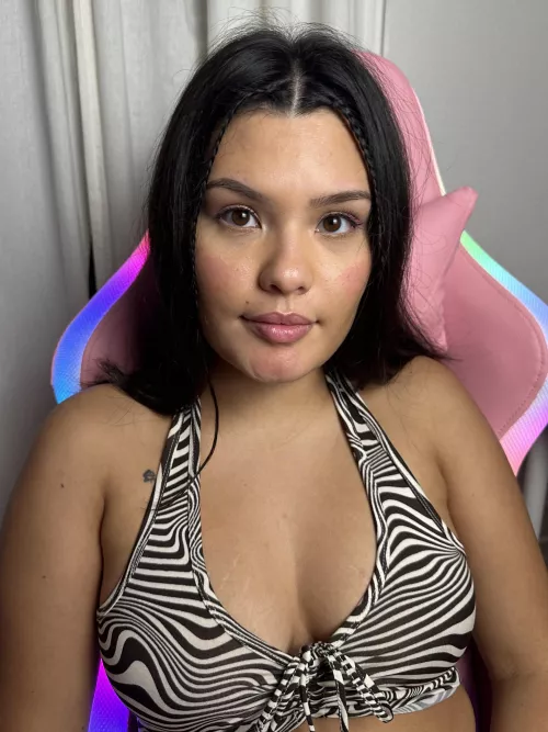 i dont wear a bra around daddys house i refuse to