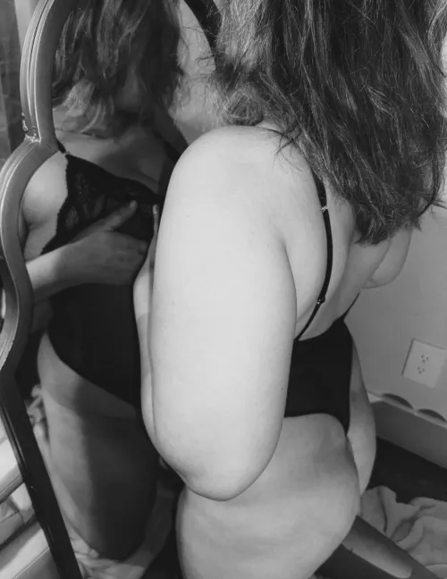 I hope the neighbors saw me through the window😌