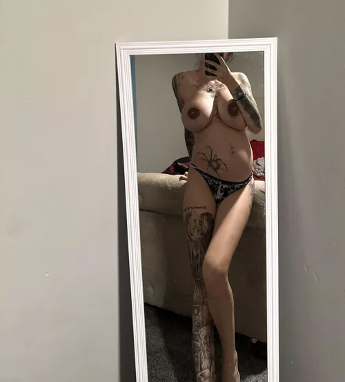 
I like the contrast between my untanned body and my dark nipples