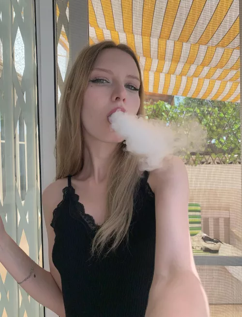 I will smoke and you will kiss my booty