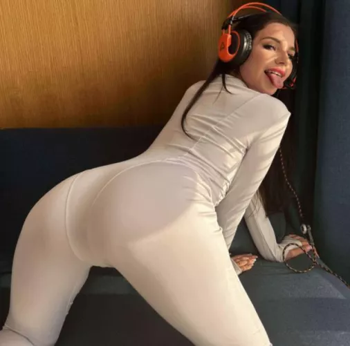 I’ll leave you wanting to know everything about me