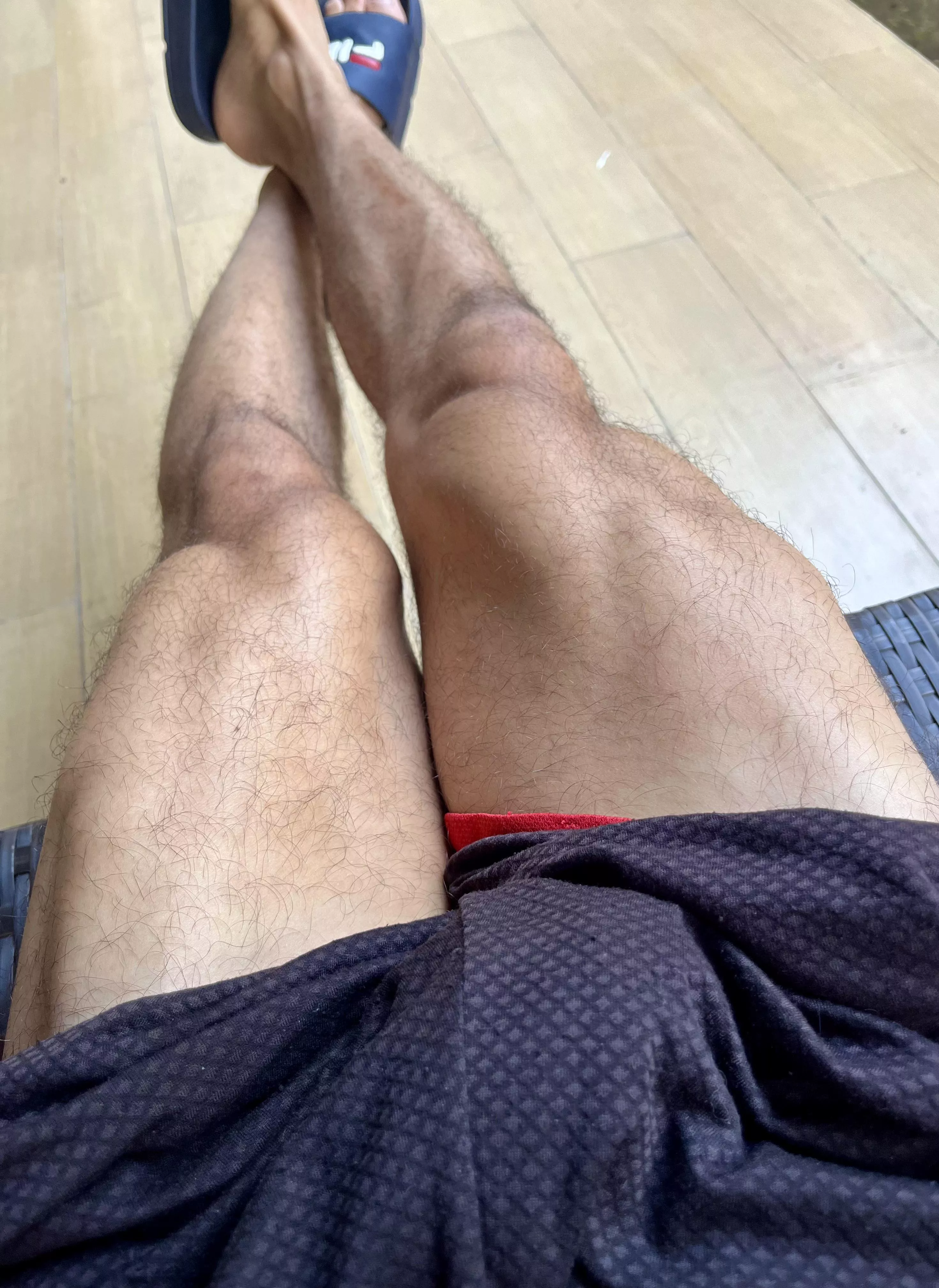 I’ll squish your head like a watermelon with my muscular legs 😈😈