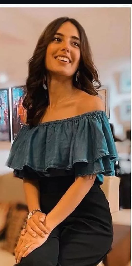 Iqra aziz 