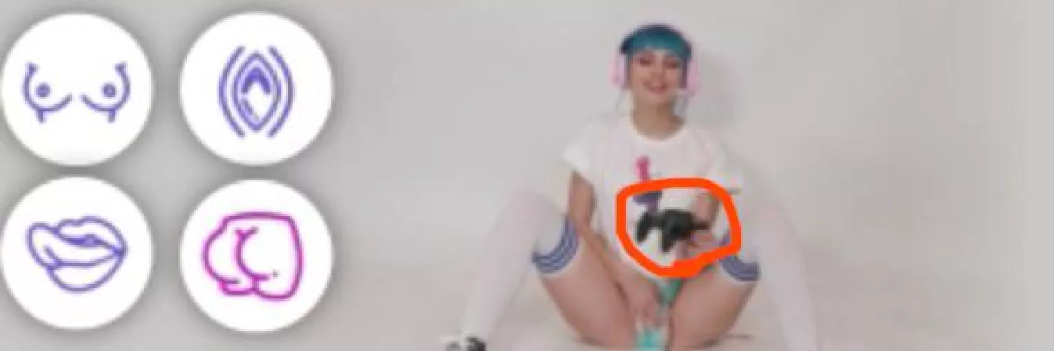 is that a fucking n64 controller 😭😭