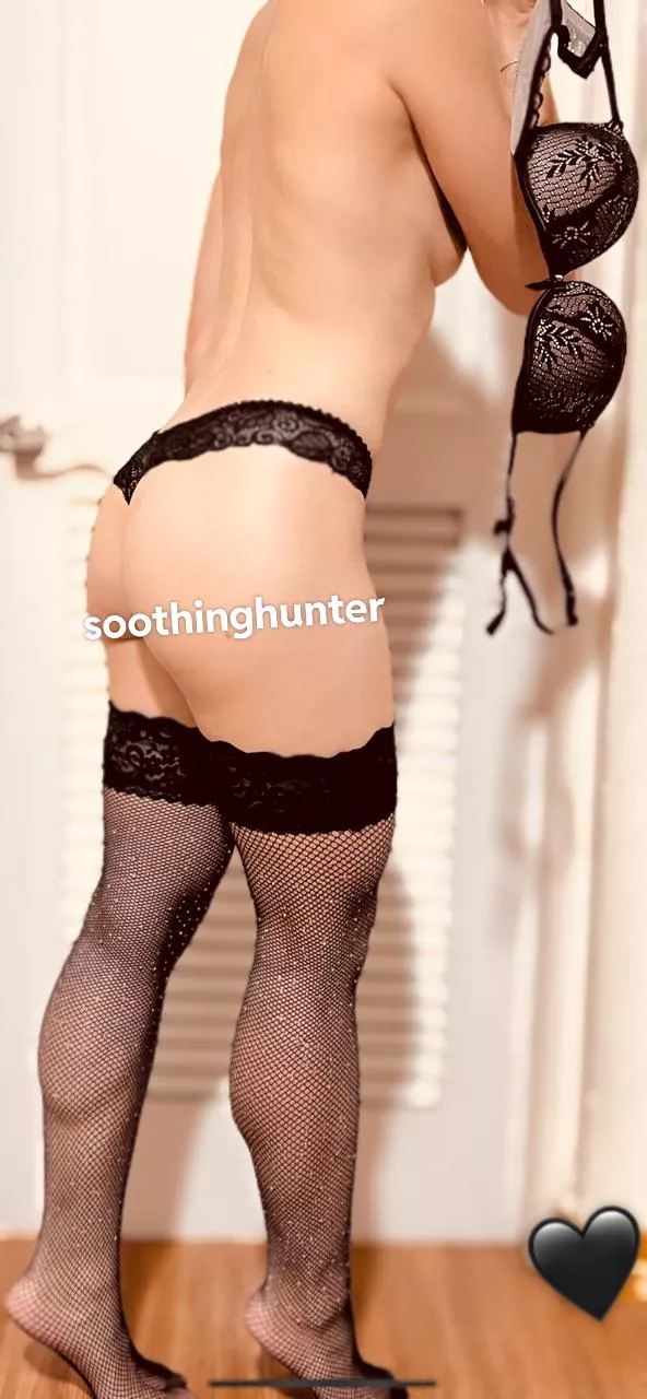 Just adding some heat to your weekend ❤️‍🔥