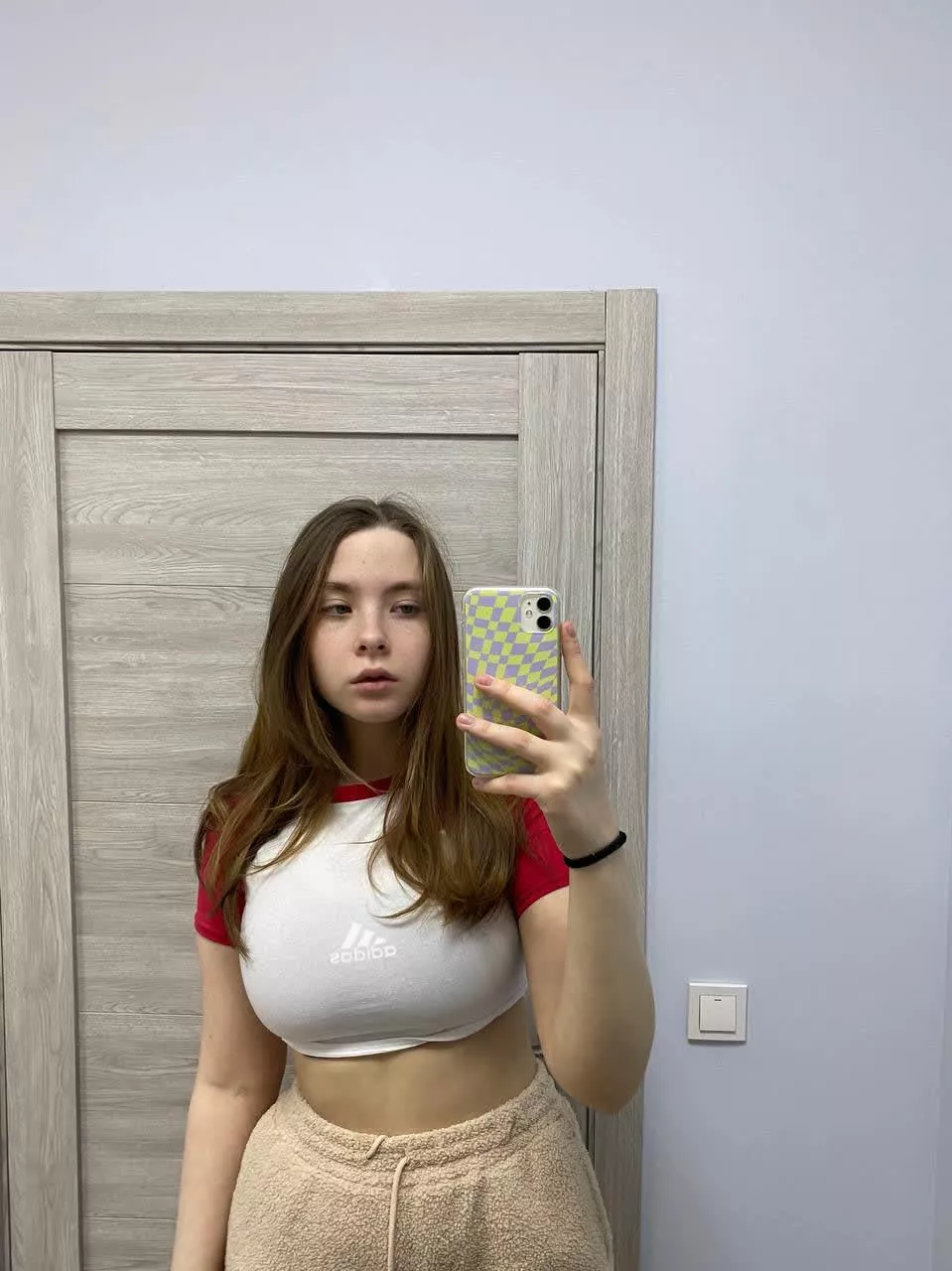 just average midriff