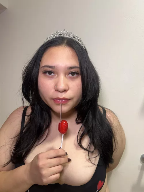 let’s share a lollipop 🍭 