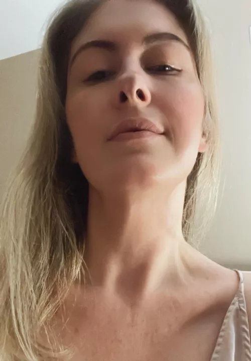 Look up at me when you send and tell me how I deserve it all 😈