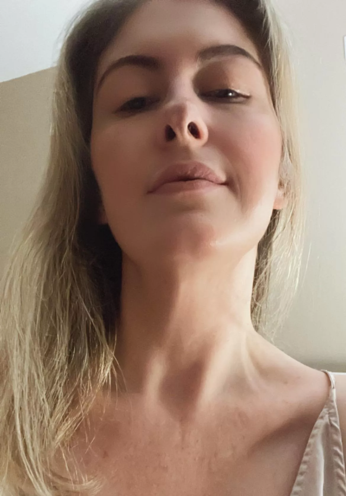 Look up at me when you send and tell me how I deserve it all 😈