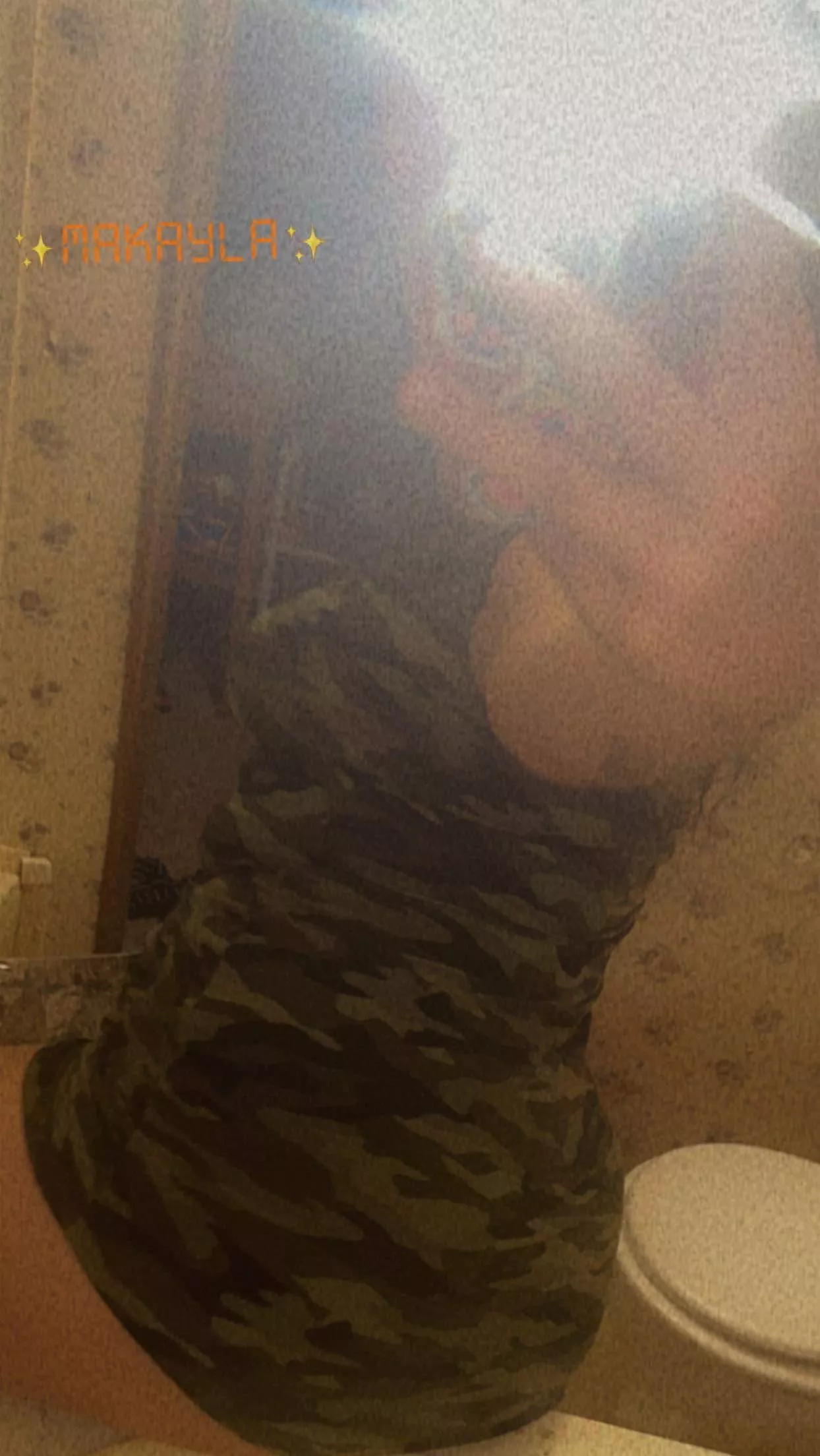 Looking for a daddy/ sub to my OF😍 