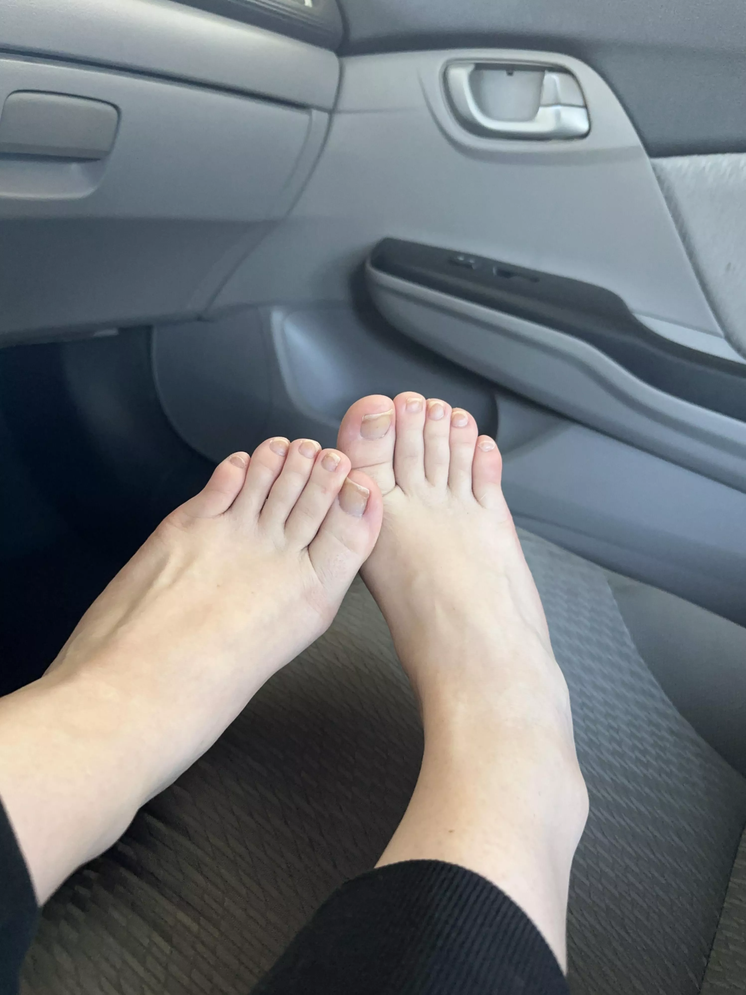 Looking for a foot slave