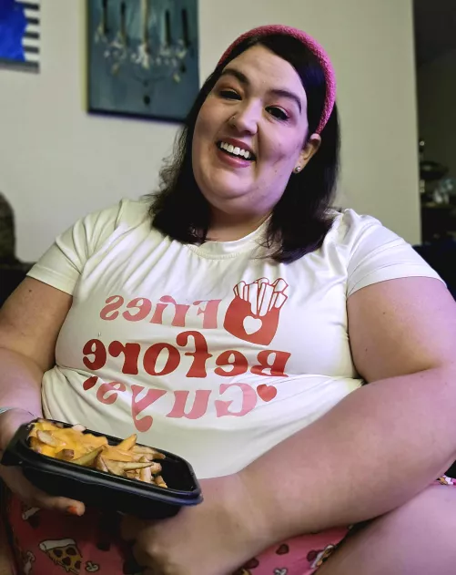 Love cheese fries 🍟 