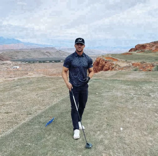 [M] 30 Where can a BWC find some fun? Traveling for work. 