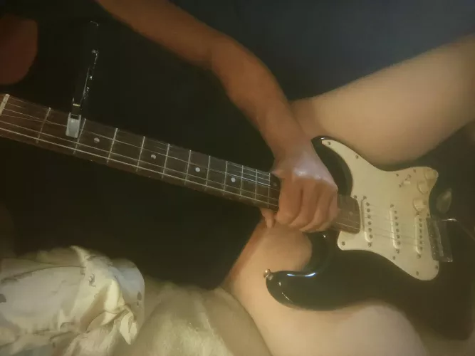 [M] 🎼 Keep on pushing, babe like I've never known before...🎶