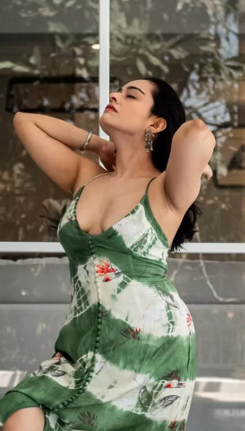 M4m koi Desi lund hai kya jo sath me nanga hoke masti karega aur bahut saara muth nikalega😘😘💋💋💦💦🥵🥵ajao