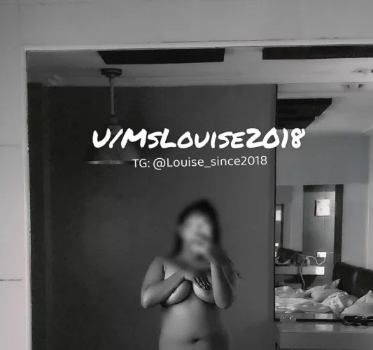 Moaning daddy! Available anytime today. Dm me and get a free massage! ✨🫰🏻