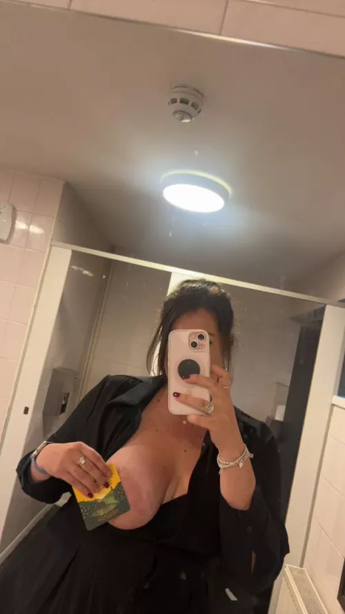 More on my onlyfans for buyers 