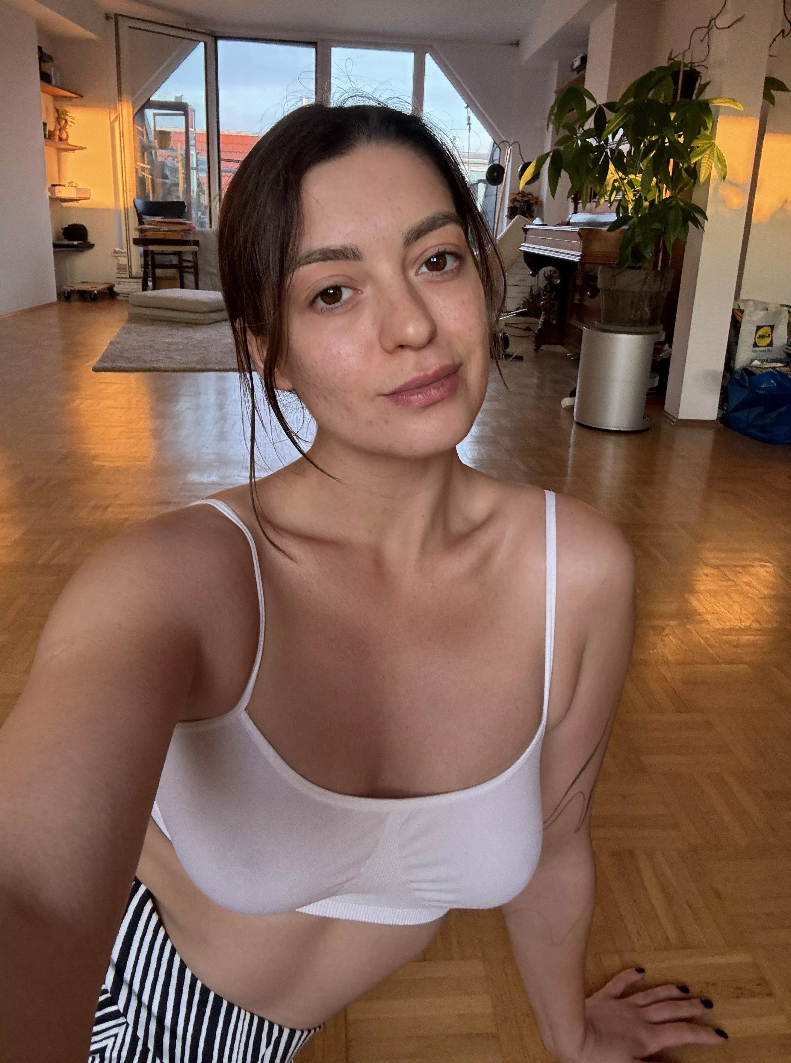 My boobs look nice in this crop top