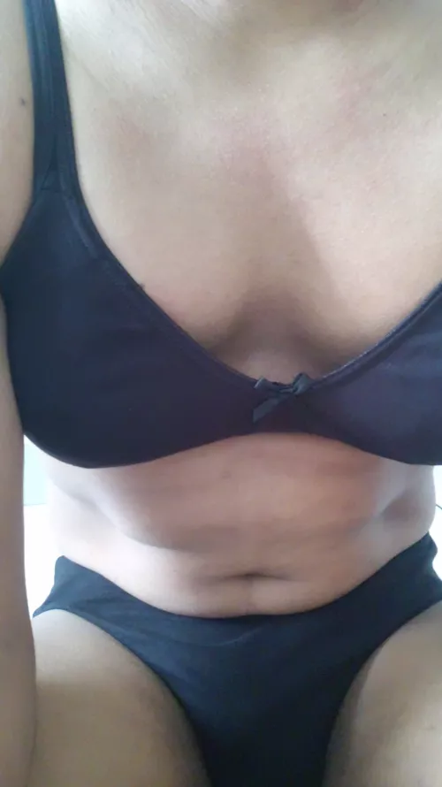 My first pair of bra and lingerie🙈