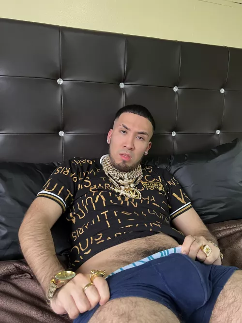 My musk is ready for you to smell haha this shit stinks from afar haha 