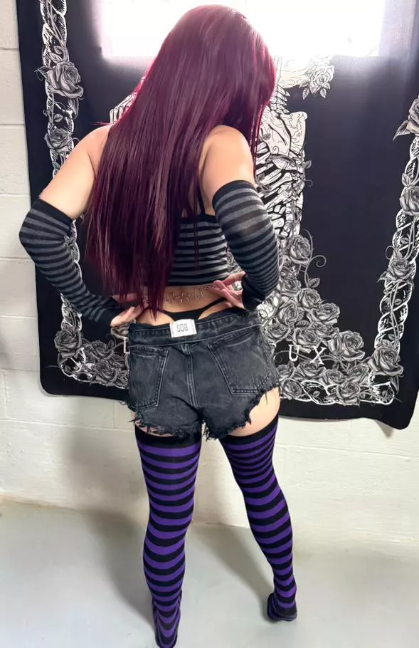 Never too cold for a whaletail