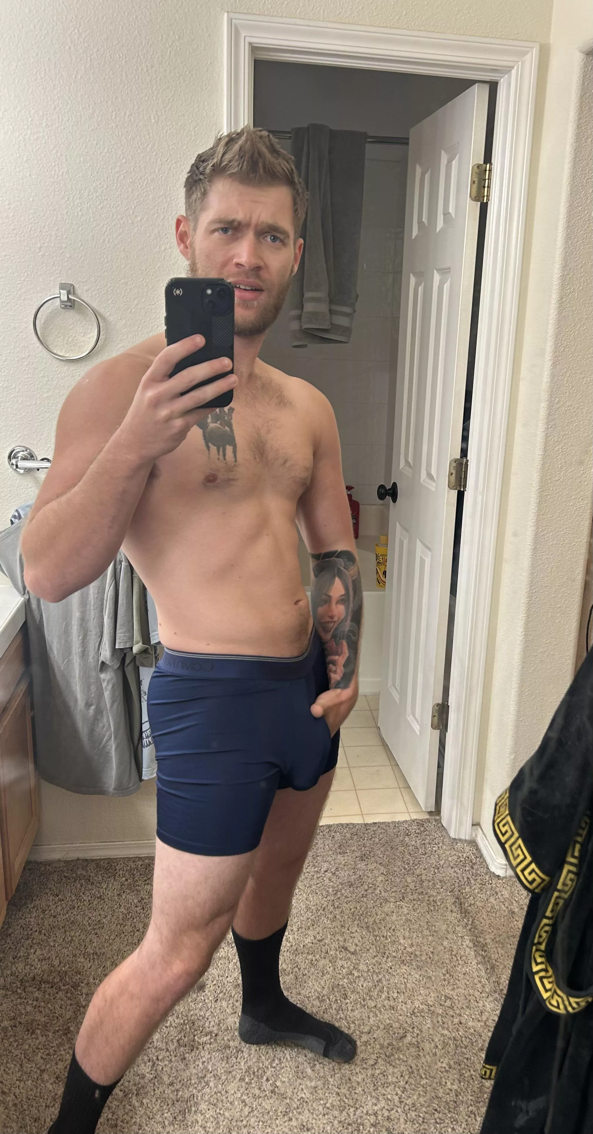 New hair cut, same ole’ slut 🤷‍♀️