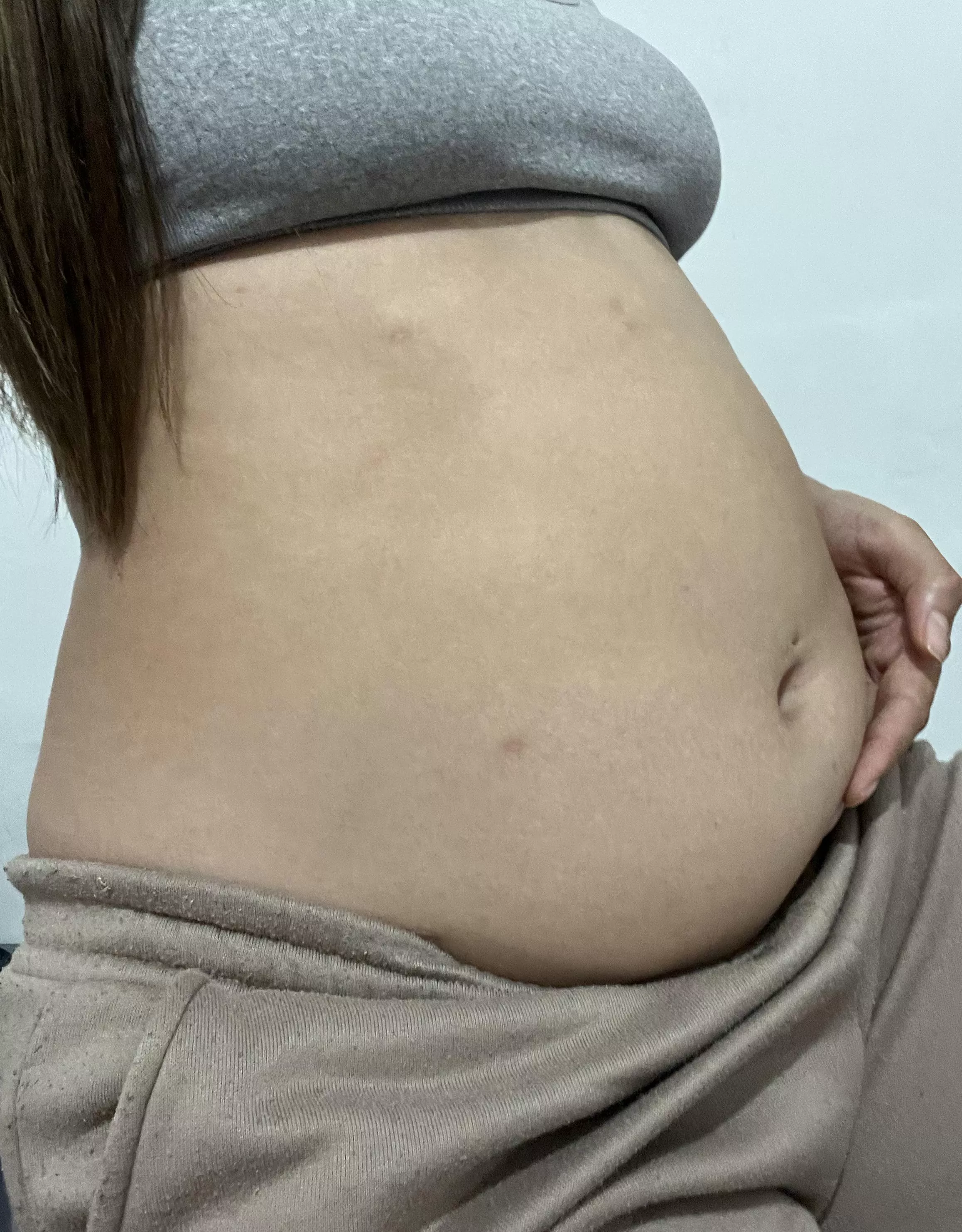 Now that I've gained weight I can play with my belly delightfully