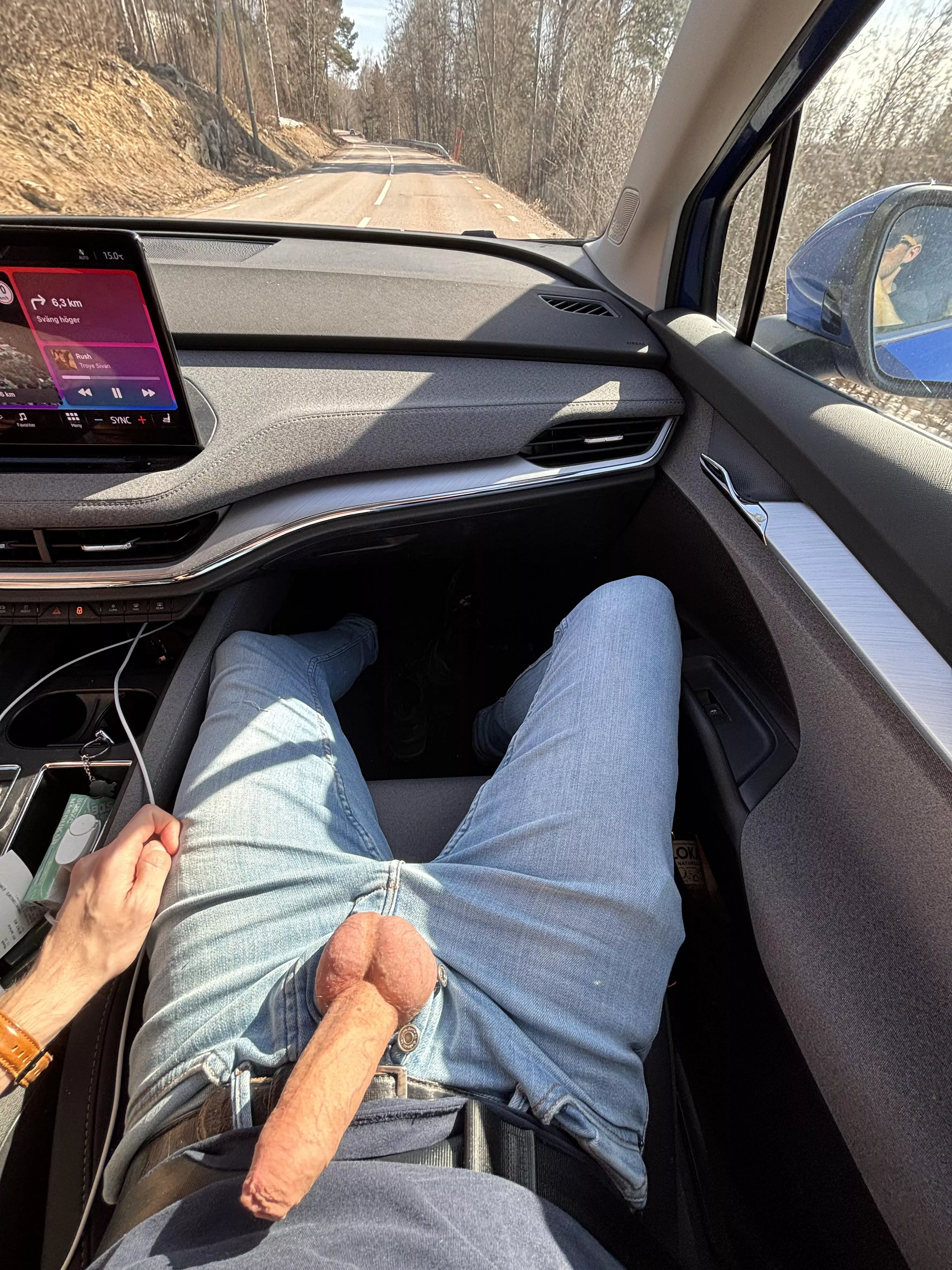 Out enjoying a drive in the Swedish countryside 