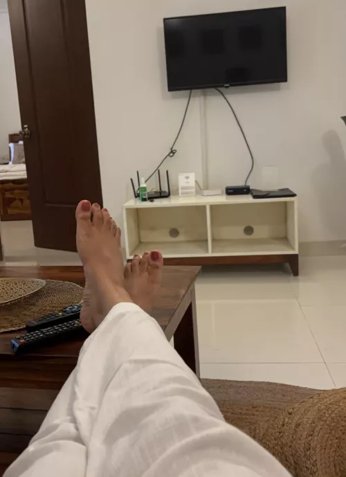 Relaxed feet