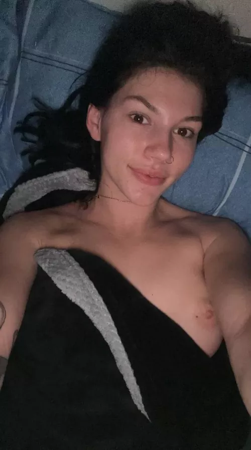 Say hello to my boobie