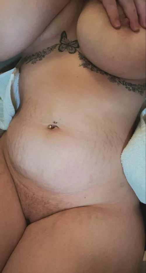 Smash or pass? Hosting 