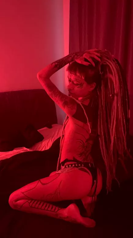 So skinny you can lift me and use anywhere.