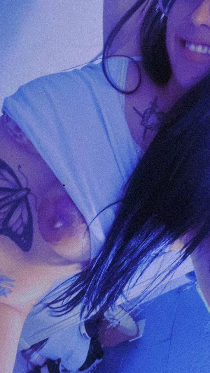 Spray it on my pretty tits baby