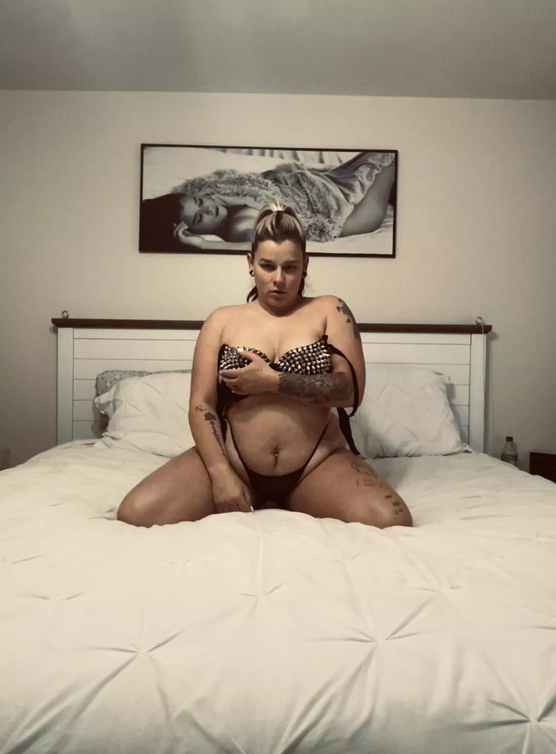 This is still too much clothes 😈🖤