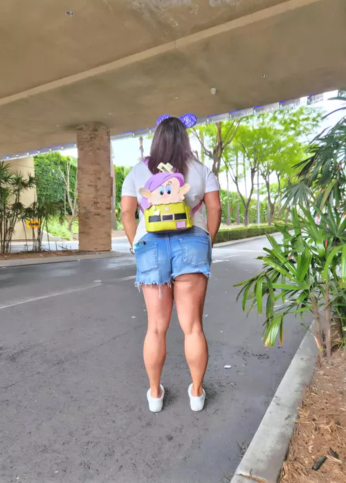 This THICC and horny slut will be stumbling through Disneyland today, under the influence of THC and alcohol, with freshly waxed holes and wearing revealing booty-shorts! 🫣
