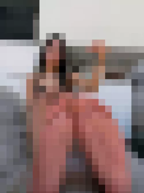 Tonight you will have to imagine what is behind my pixels 👠