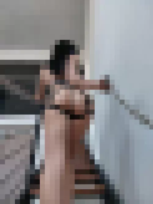 Tonight you will have to imagine what is behind my pixels 👠