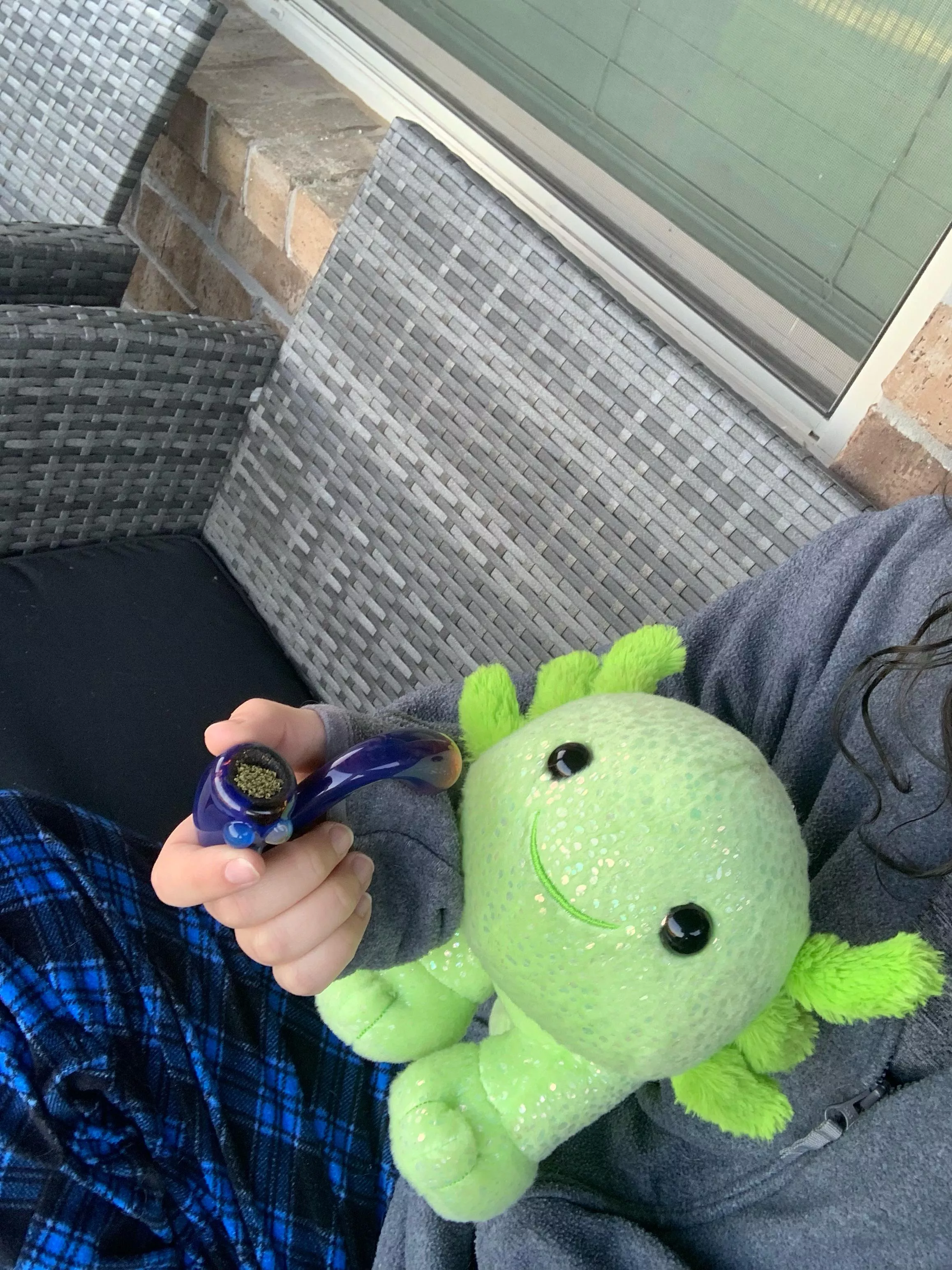 wake nd bake w/ kiwi 💚 