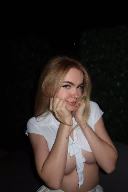 What would you do if you saw your stepsister like that after school?