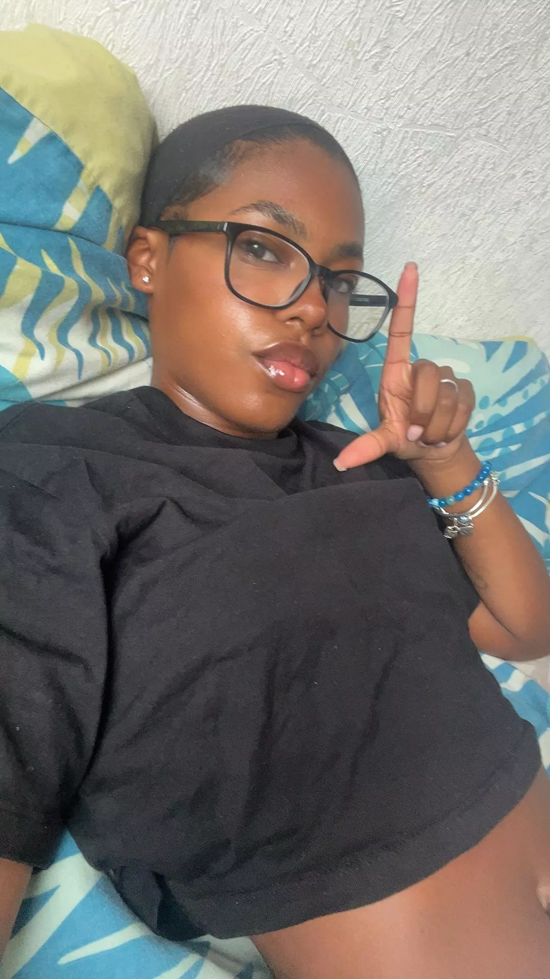 White men are meant to serve black queens