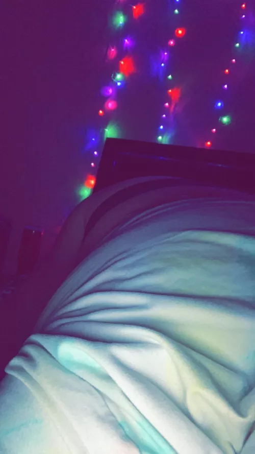 Who wants to play with my cuck and I? BBC preferably😈