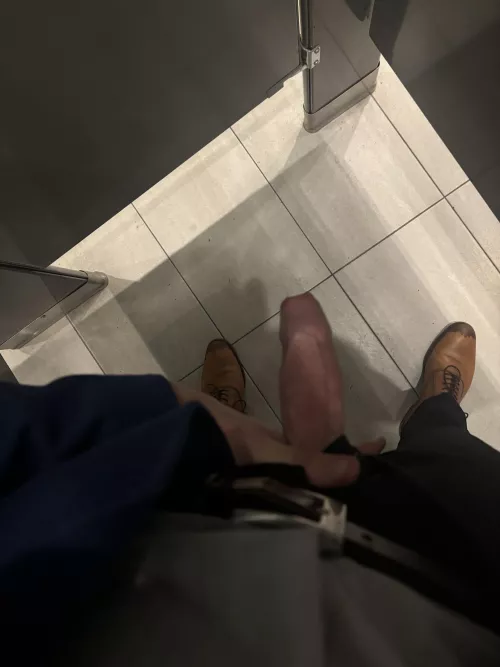 Whose up for a quickie in the work bathroom? 😈