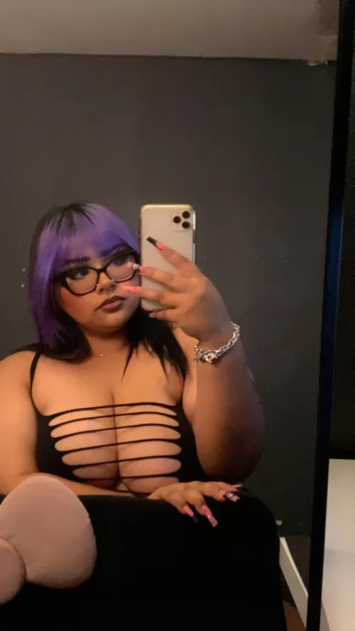 Worship me like I deserve 