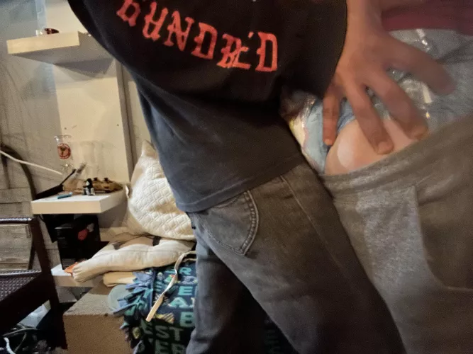 19F 351 days left of my challenge! My roommate who caught me wanted to be in the update photo lol!